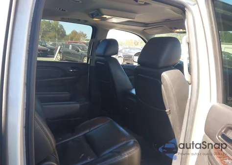 2011 GMC Yukon Xl 1500 Denali z USA, uszkodzony, nr VIN 1GKS2MEF1BR293272